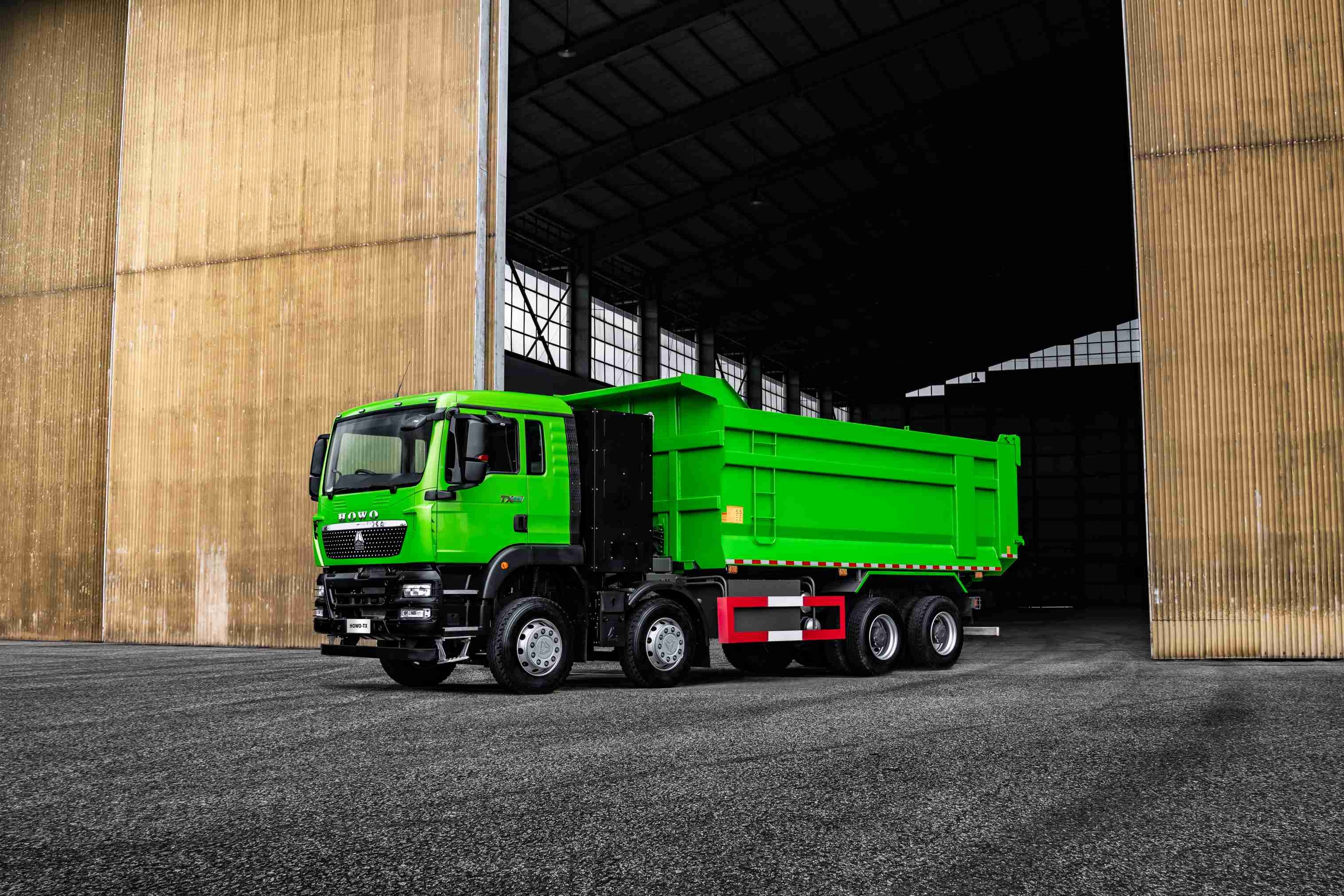 HOWO-TX EV 8x4 Tipper (5)